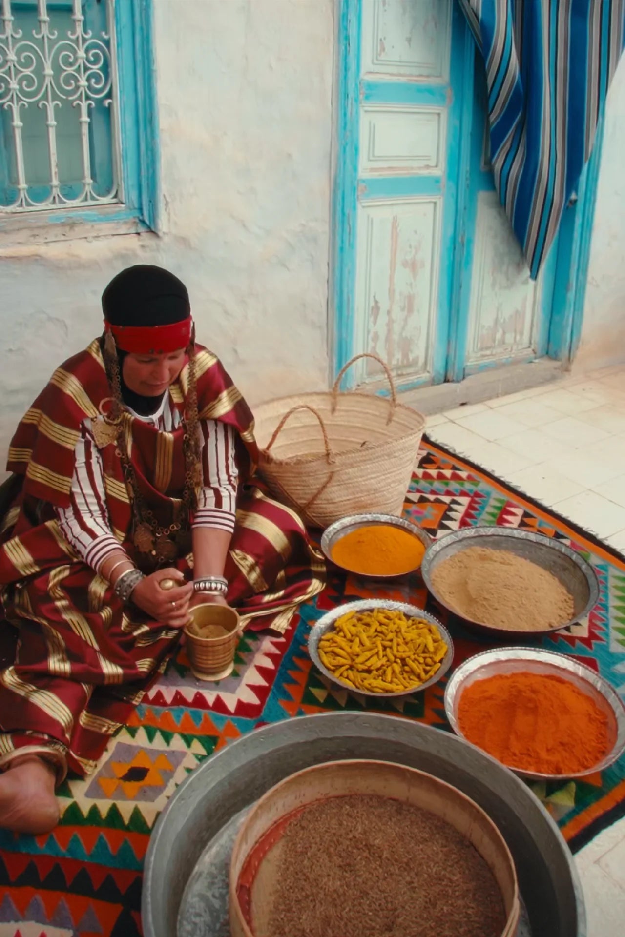 عــولة افــــاويح