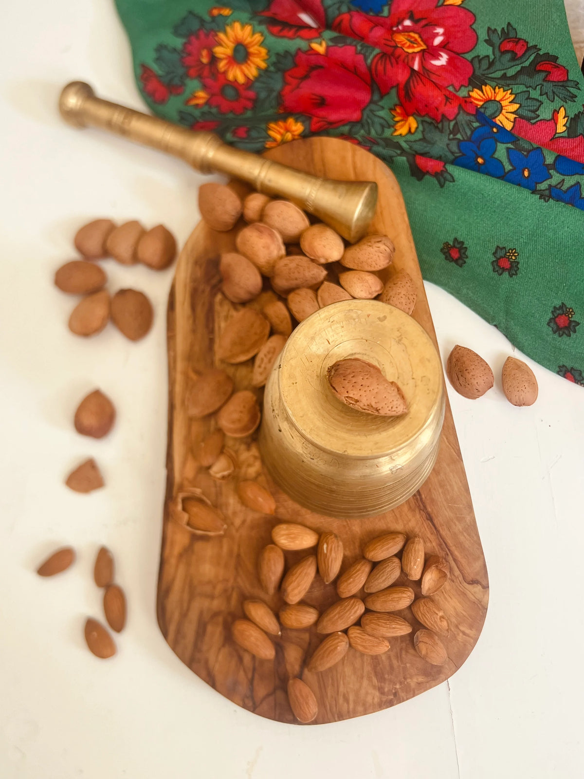 زبدة لوز ديـاري